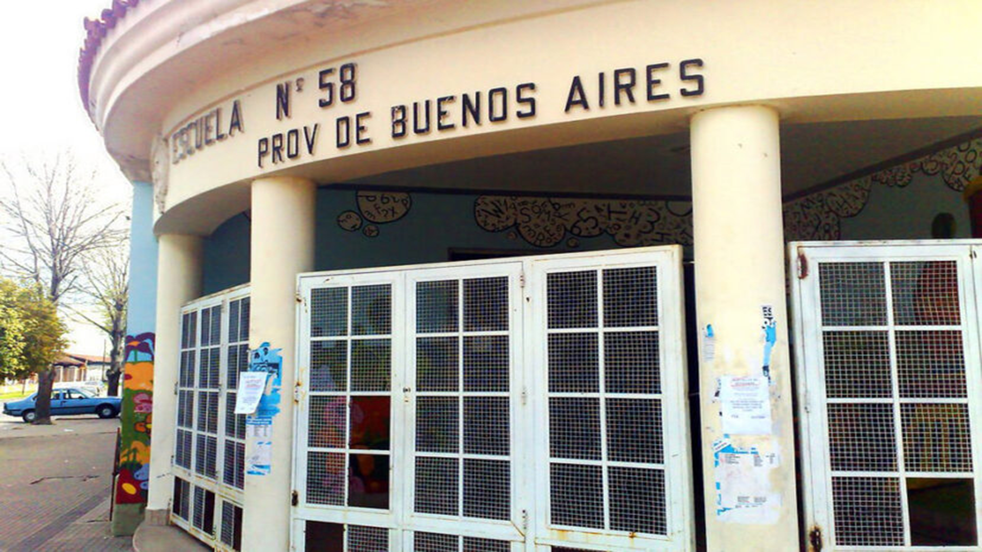 Denunciaron a una maestra por acosar y abusar a varios de sus alumnos en una escuela de La Plata